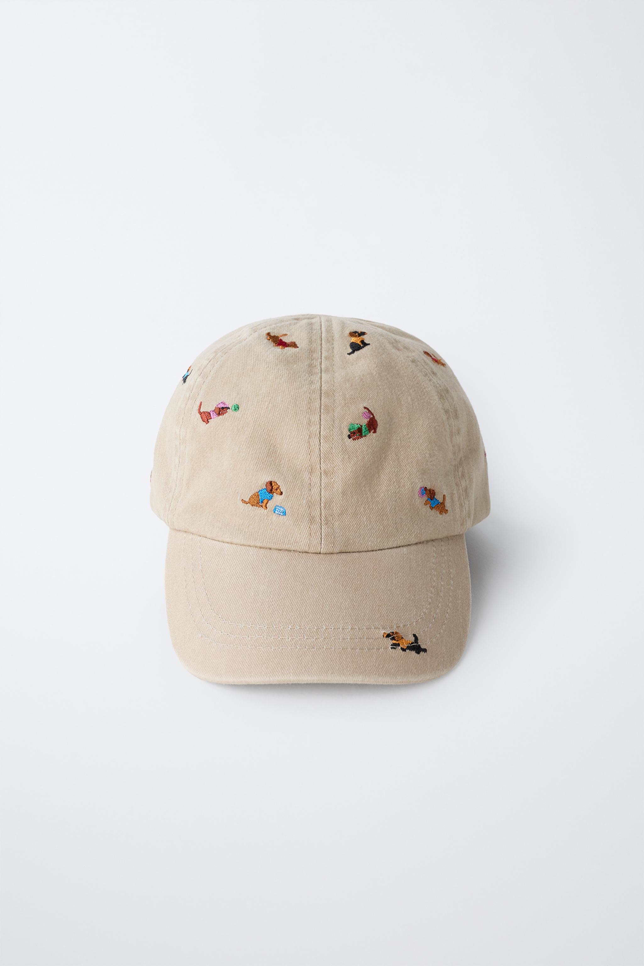 CASQUETTE À MOTIFS CHIOTS BRODÉS